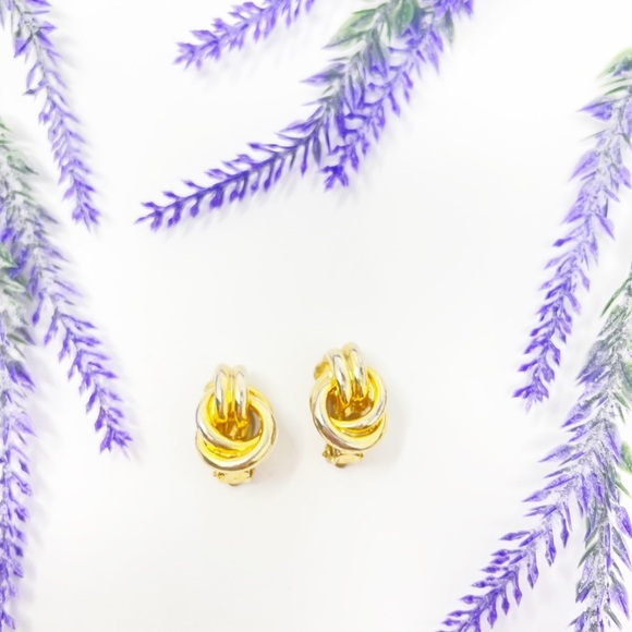 Vintage Two Tone Twisted Knot Dainty Clip On Earrings - Picture 1 of 4